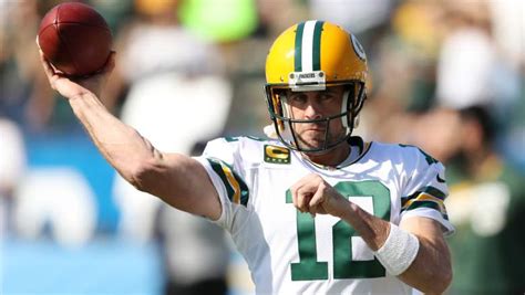 Ex-Packers WR Makes Bold Prediction for Aaron Rodgers in 2020