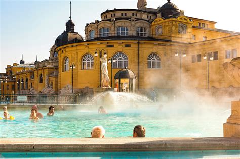 Szechenyi Baths (Budapest) | Jet2holidays