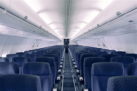 Boeing 737-800 TUI Seating Plan - Flightradars24.co.uk