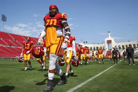 USC football scholarship distribution: How the roster has reloaded ...