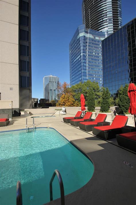 InterContinental Buckhead Atlanta, an IHG hotel Pool: Pictures ...