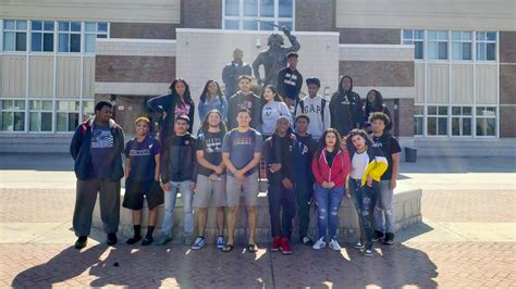 More than a dozen sets of twins graduating from Pittsburg High School - ABC7 San Francisco