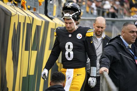 Steelers quarterback Kenny Pickett suffers ankle injury vs. Cardinals that could keep him out ...