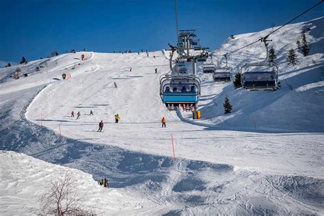 Ski Resorts Dolomites I Ski holidays & accommodation in Italy - Hotel Lory