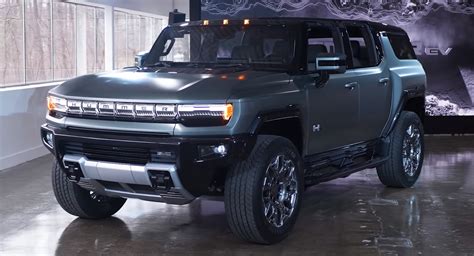 Take A Deep Dive Into The 2024 GMC Hummer EV SUV | Carscoops