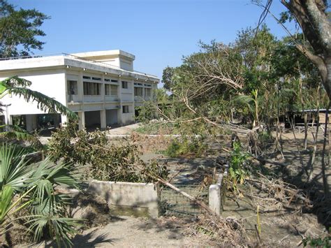 A cyclone shelter in southwestern Bangladesh. More than 3,400 died and ...