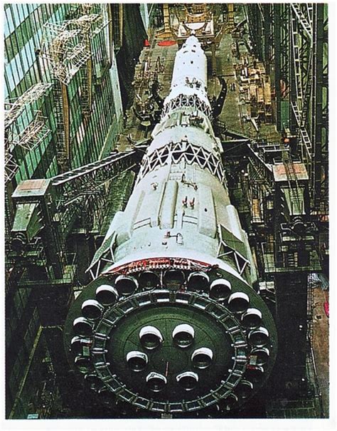 The N1 Rocket, the Soviet's answer to the Saturn V [800 x 1022 ...