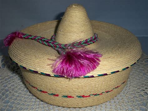 Woven Straw Sombrero Hat Tortilla Warmer Basket