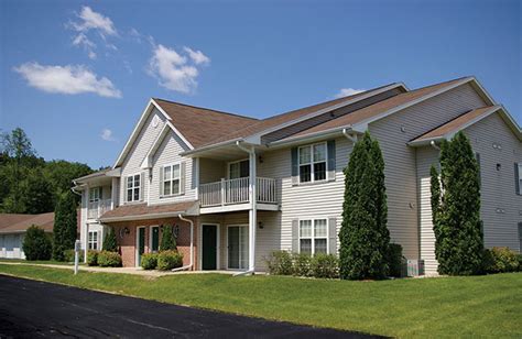 Official Site | Meadowbrook Apartments | Waterloo WI Apartments