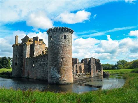 The Siege Of Caerlaverock - The Scots Magazine