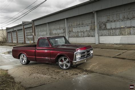 Car Feature: The Perfect GMC | AutoCentric Media