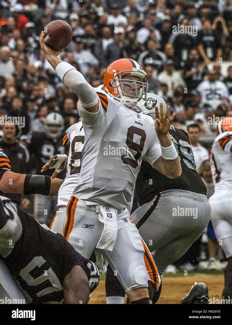 Oakland, California, USA. 1st Oct, 2006. Cleveland Browns quarterback ...