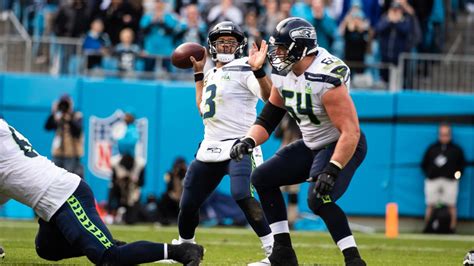 2018 Week 12: Russell Wilson Highlights at Panthers