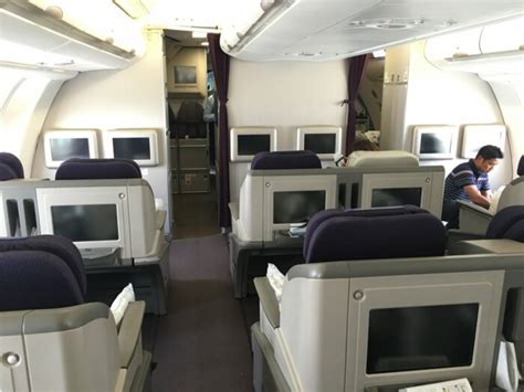 Malaysia Airlines Business Class Airbus A330-300 Auckland AKL to Kuala Lumpur KUL review