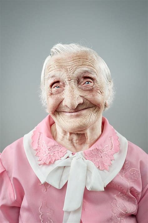 You Can't Help But Smile At These Photos Of Happy, Grinning Seniors ...