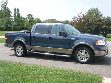 2004 Ford F-150 Lariat Pickup