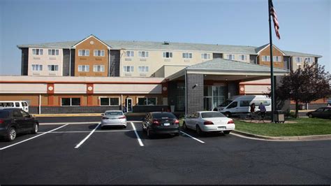 Quality Inn and Suites Gateway DEN Airport Parking | Way