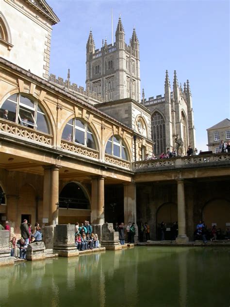 History of Bath England, Bath UK Attractions, Things to Do in a Bath