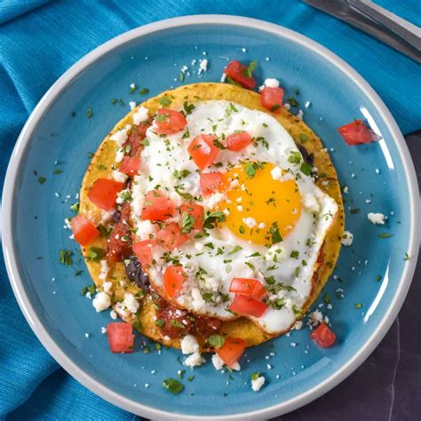 Huevos Rancheros - Cook2eatwell