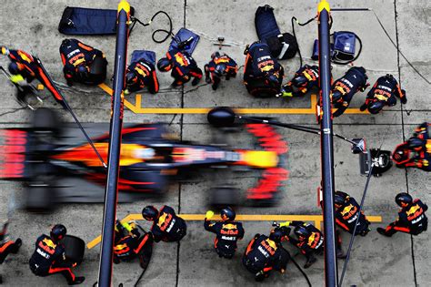 Red Bull Racing Beats Record to Set New Fastest Pit Stop in the History ...