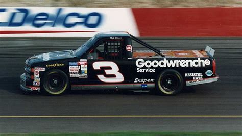 TBT: Mike Skinners truck in the first ever truck series race. : r/NASCAR