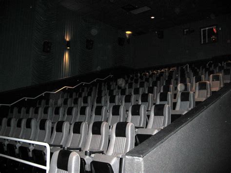 Regal Battery Park Stadium 11 - Cinema Treasures