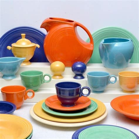 42 pcs VINTAGE Original Colors FIESTA (Fiestaware) Svc for 5 - Red Disc ...