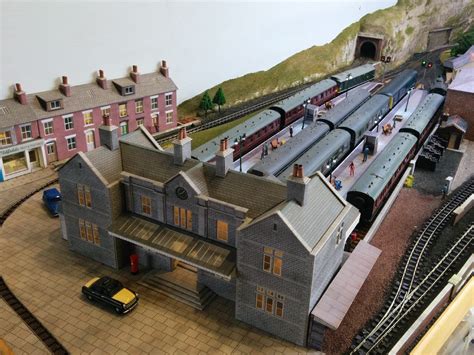 Main Station Restored – The Wheeler Model Railway