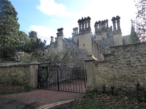 Duke's House © Oliver Dixon cc-by-sa/2.0 :: Geograph Britain and Ireland