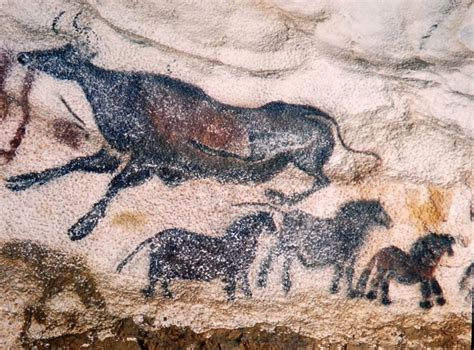 Lascaux: Early Color Photos of the Famous Cave Paintings, France 1947 ...