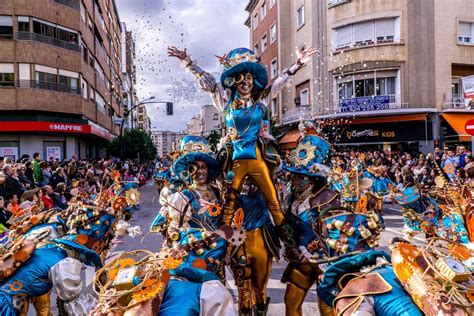 Conoce España a través de las mejores fiestas de Carnaval