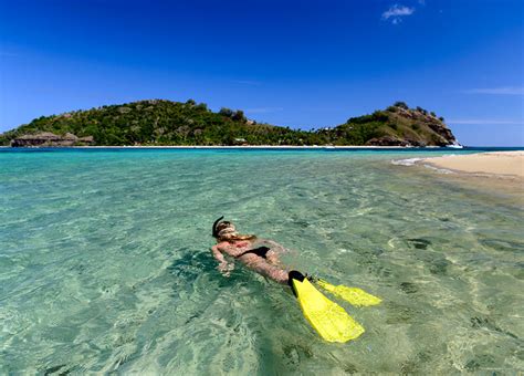 BEST SNORKELLING in Fiji is at Mantaray Island Resort!