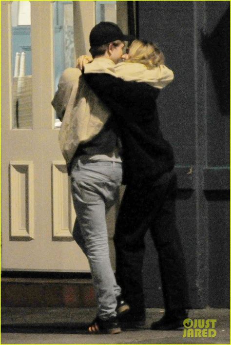 Robert Pattinson & Suki Waterhouse Kiss, Pack on PDA on London Date ...