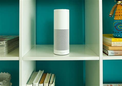 Amazon Plans Premium Alexa Speaker With Large Screen - Bloomberg