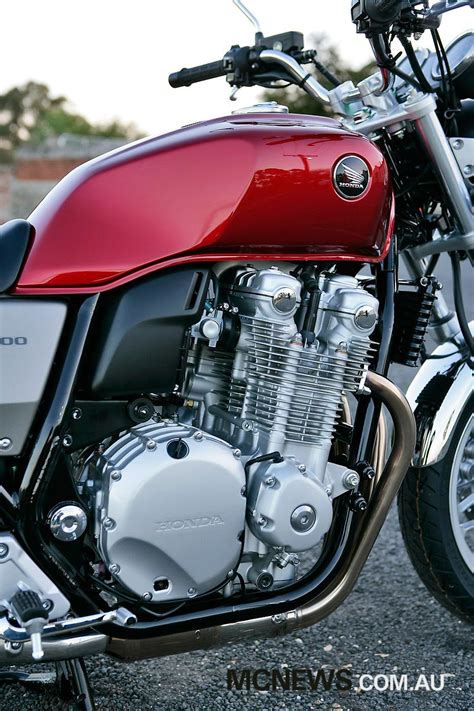 2010 Honda CB1100 Review | MCNews