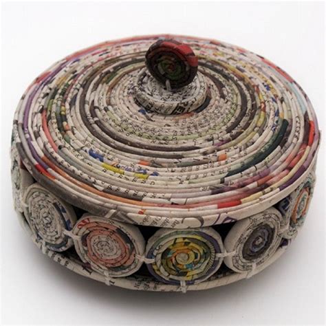 Newspaper Craft Art | Upcycle Art | Recycled paper crafts, Newspaper ...