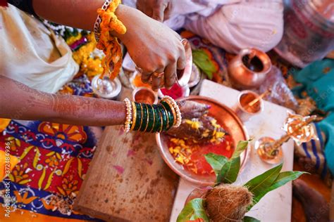 Hindu Maharashtrian wedding ceremony rituals Stock Photo | Adobe Stock