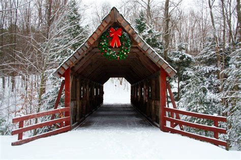 Joshua’s Crossing Covered Bridge in Lake Ann, Michigan. Photo by Tom ...