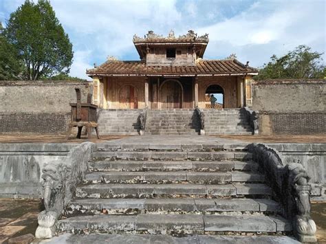 Tomb of Thieu Tri: an Ancient Instruction in Hue Citadel