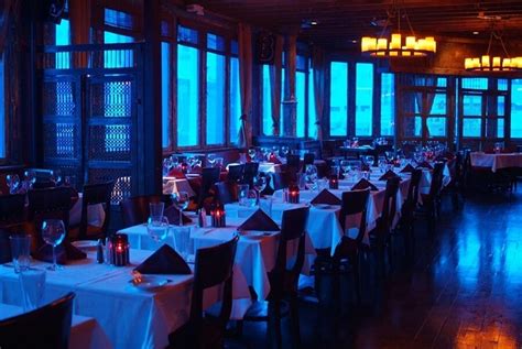 Date Night Dining: 12 Romantic Restaurants in Memphis