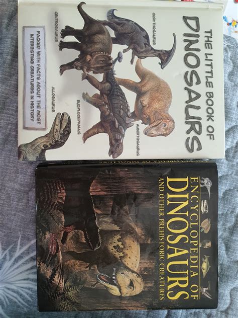 Dinosaur encyclopedia, Hobbies & Toys, Books & Magazines, Assessment Books on Carousell