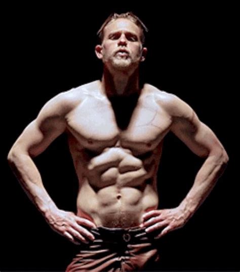 charlie+hunnam+shirtless+king+arthur.gif 537×609 pixels | Charlie ...