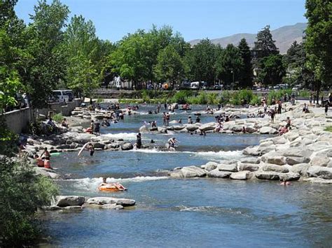 Four Ways to Spend Time on the Truckee River