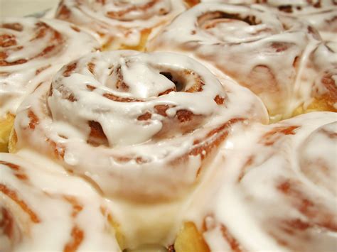 National Cinnamon Roll Day | The American Grandma