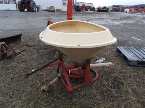 Vicon PS 500 Fertilizer Spreader For Sale » Salem and Claverack, NY