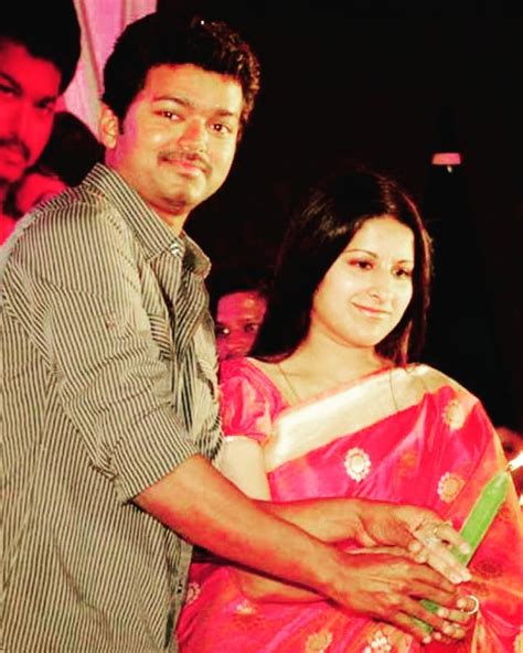 Vijay Thalapathy Wife / Vijay Actor Biography Age Height Weight Wife ...