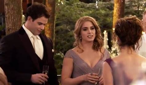 Image - Rosalie-and-Emmett-Wedding-rosalie-cullen-28797821-1268-737.png | Twilight Saga Wiki ...