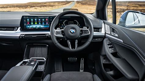 BMW 2 Series Active Tourer Interior Layout & Technology | Top Gear