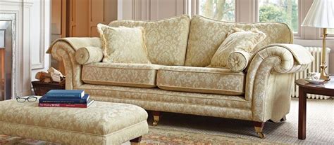 The Best Traditional Fabric Sofas