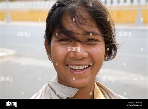 Girl Portrait, Phnom Penh, Cambodia Stock Photo - Alamy